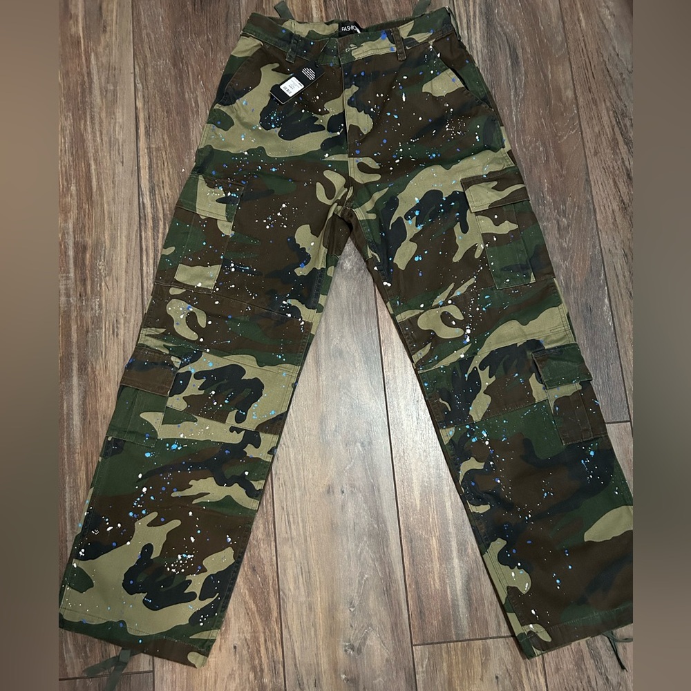 Fashion Nova Camouflage Splatter Cargo Pants